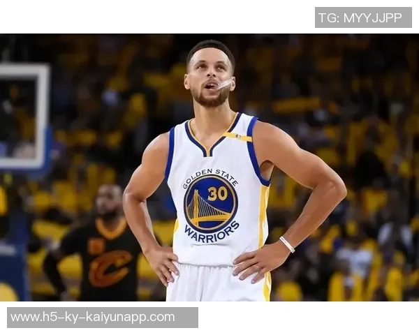 余华分析威少现状与库里关系若无库里威少仍可赚五千万